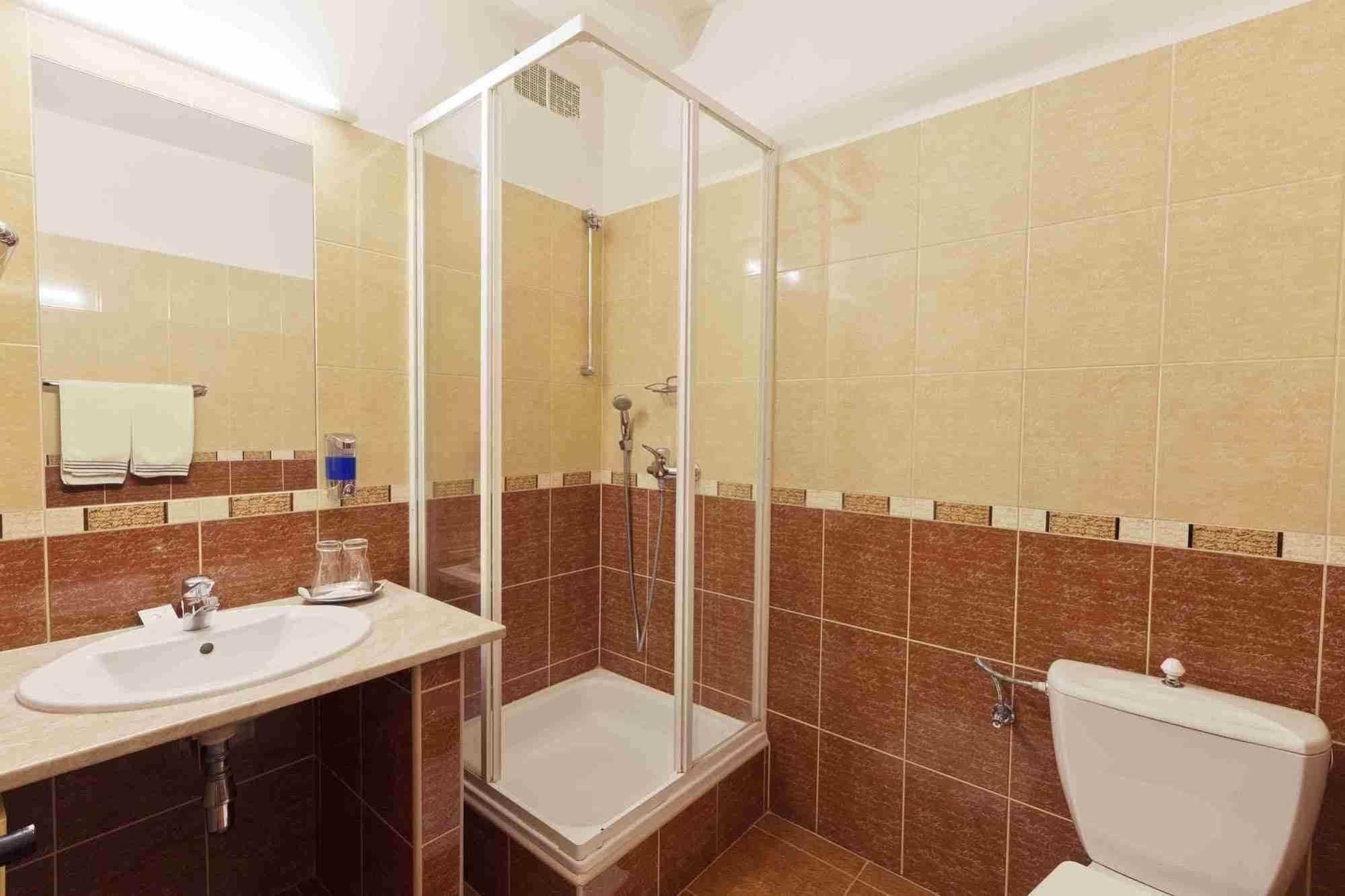 Hotel Adler Ческе-Будеёвице Экстерьер фото